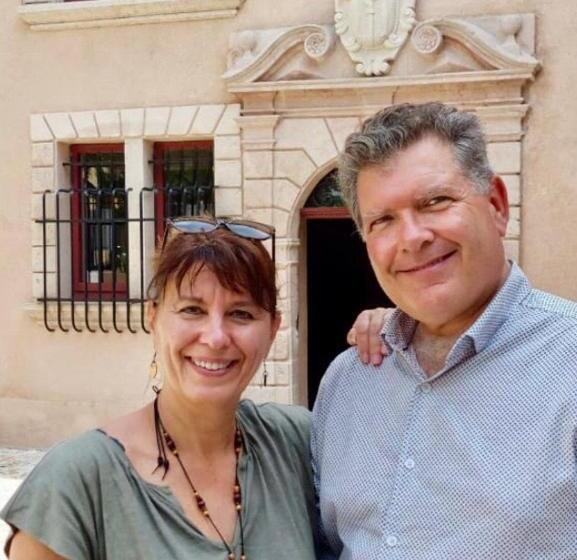 مبيت وإفطار Fontaine Des Magnarelles