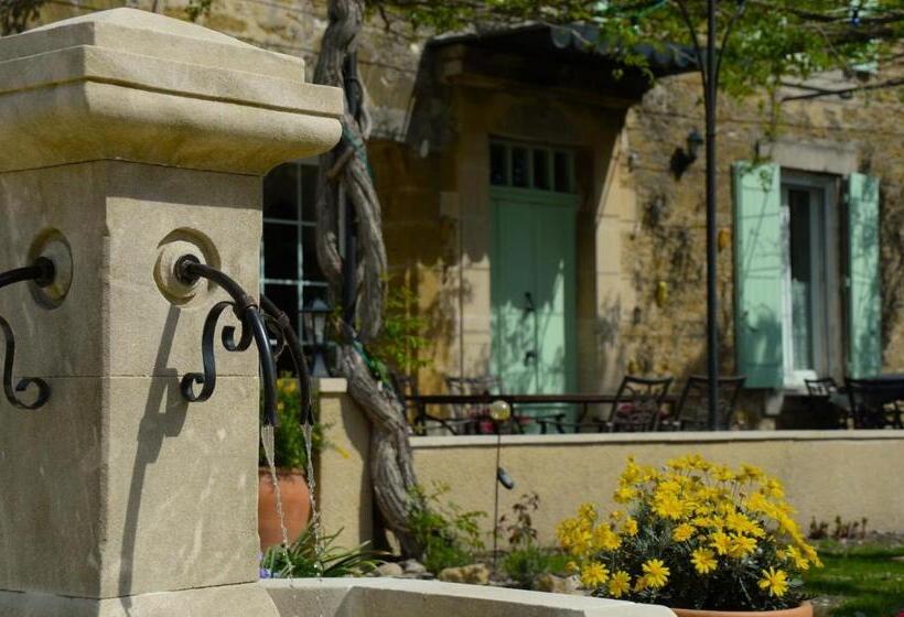 مبيت وإفطار Fontaine Des Magnarelles