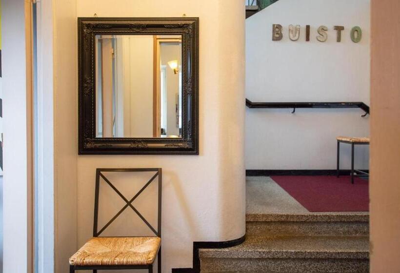 Hostel Buisto