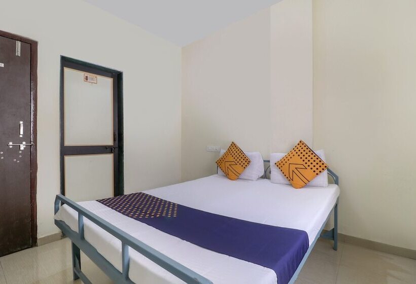 בית מלון כפרי Spot On 37095 Sai Sidhi Lodge