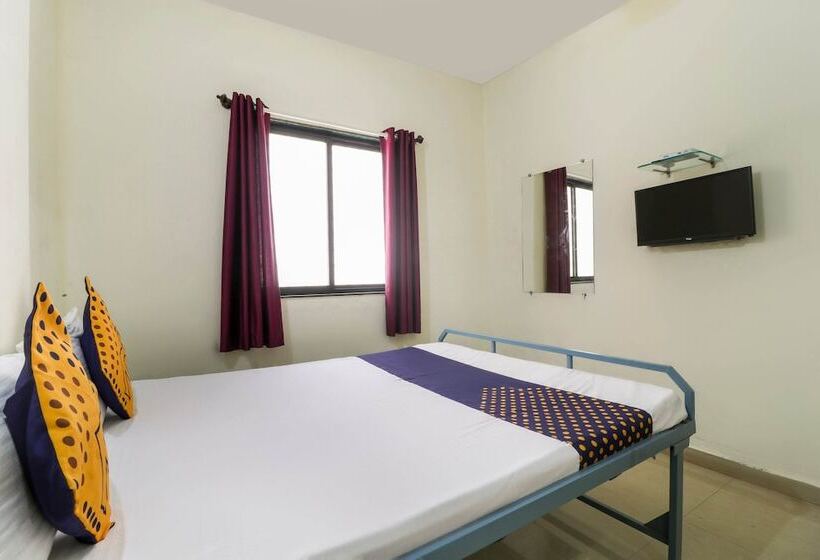 בית מלון כפרי Spot On 37095 Sai Sidhi Lodge