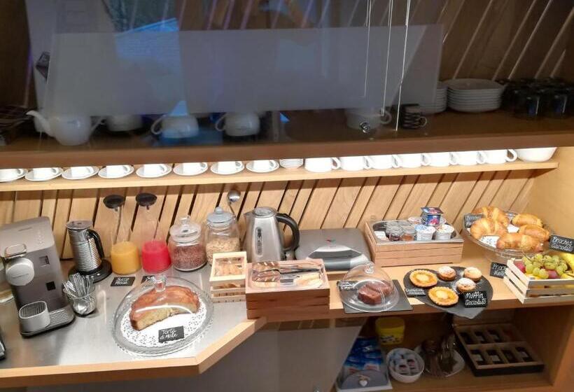 ペンション Releven Guest House