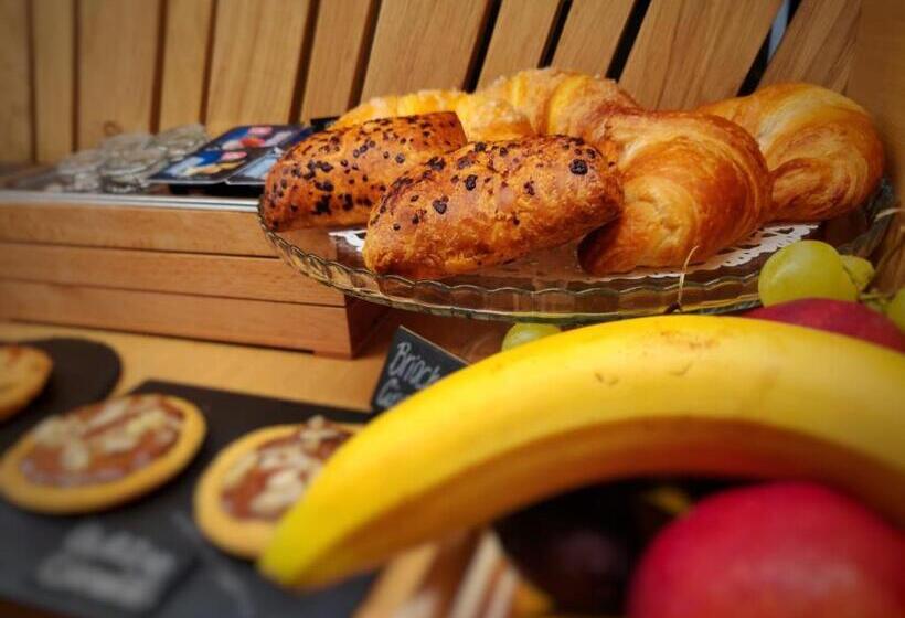 ペンション Releven Guest House