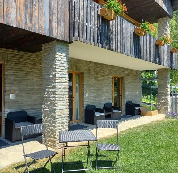 ペンション Releven Guest House