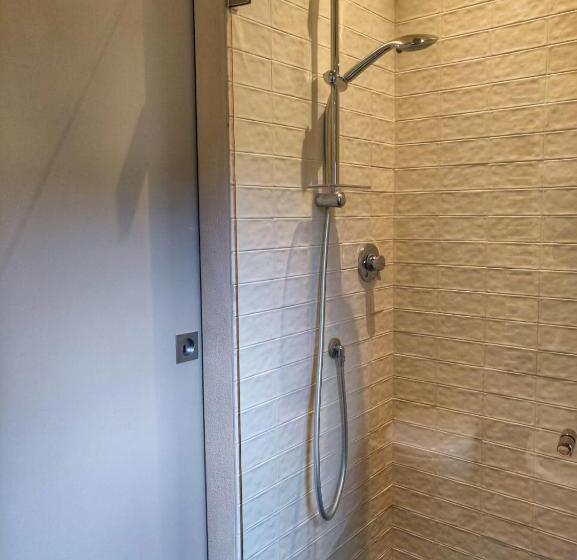 ペンション Releven Guest House