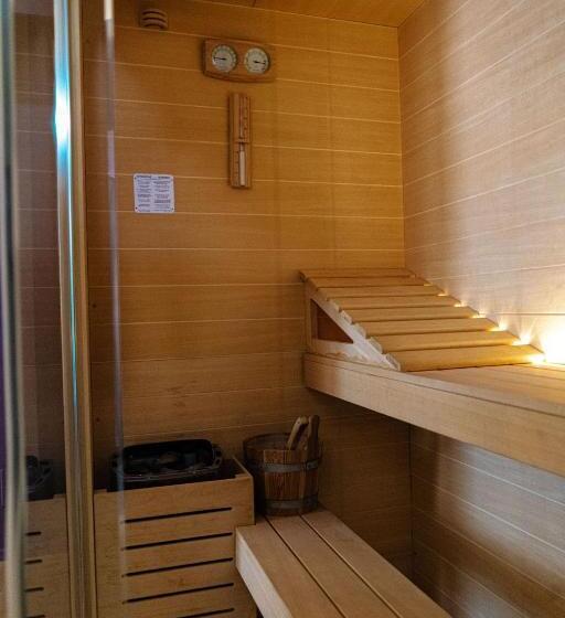 ペンション Releven Guest House