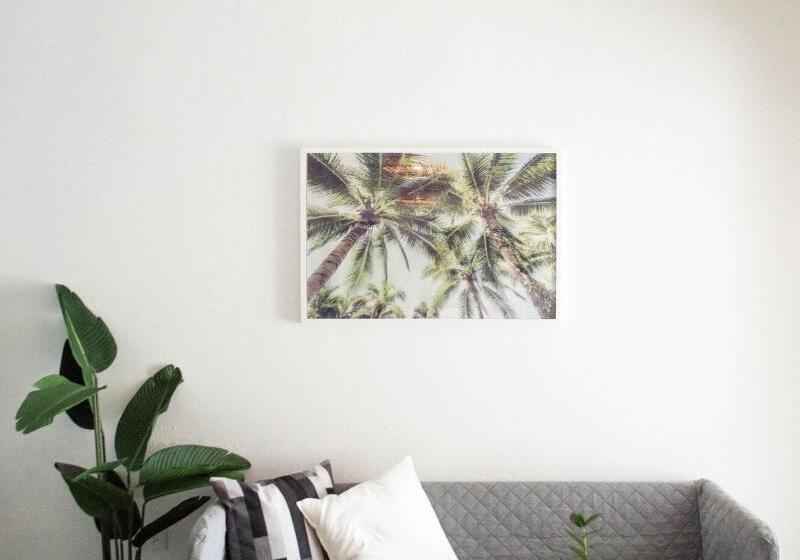 펜션 The Pelican Poshtel