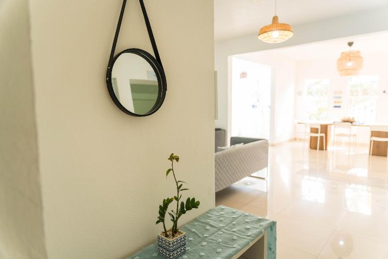 펜션 The Pelican Poshtel