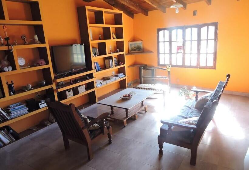 민박 Hostal Casa De Piedra