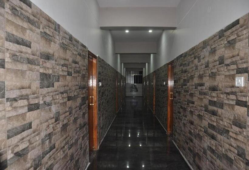 בית מלון כפרי Blue Crystal Lodge