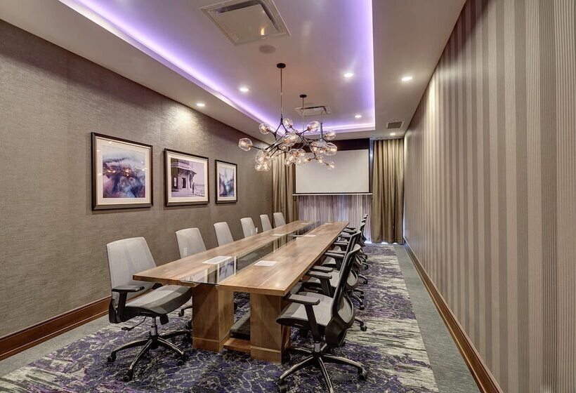 فندق Home2 Suites By Hilton Toronto Brampton