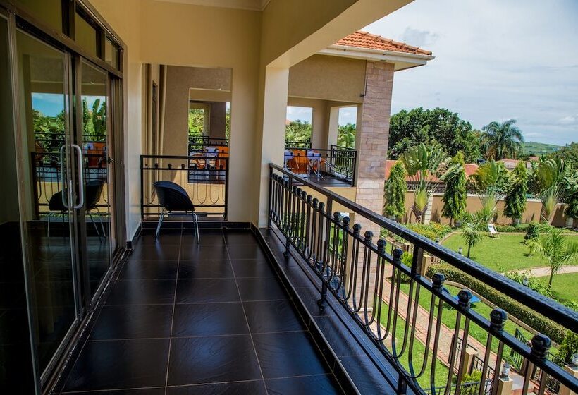 هتل Lake Point Villa