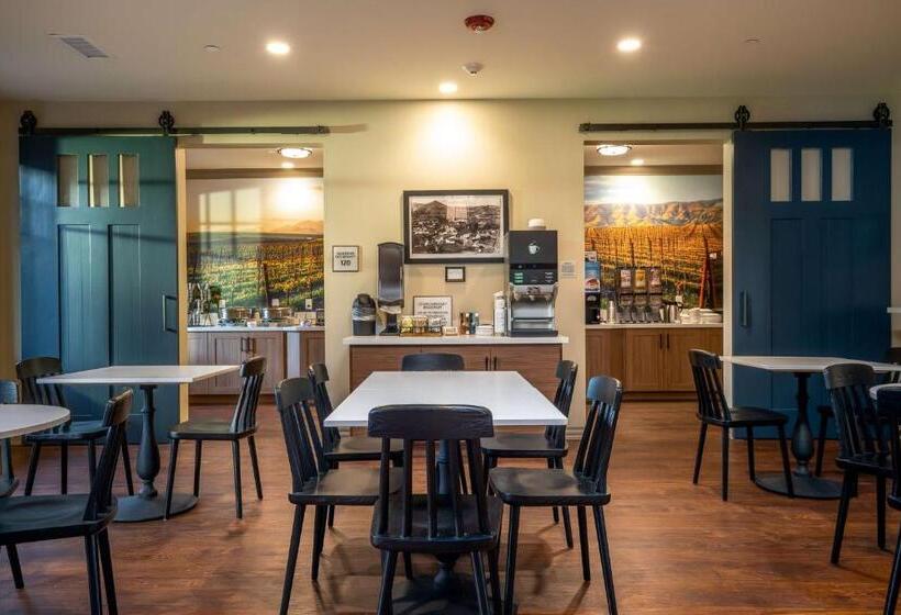 The Agrarian Hotel; Best Western Signature Collection