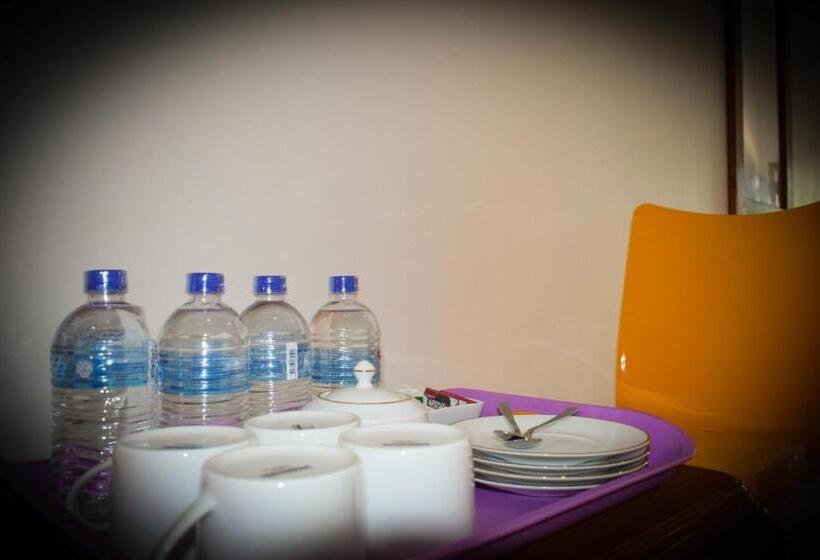 فندق Theevanni Resort