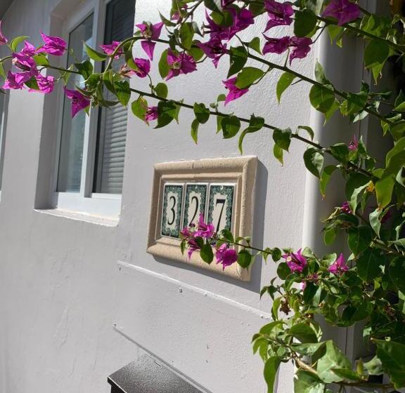 Отель Tiana Beach Inn