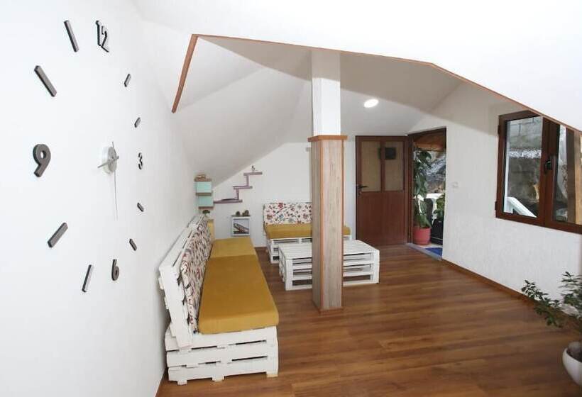 پانسیون Guest House Himaj