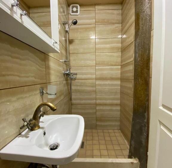 پانسیون Viktor Rooms