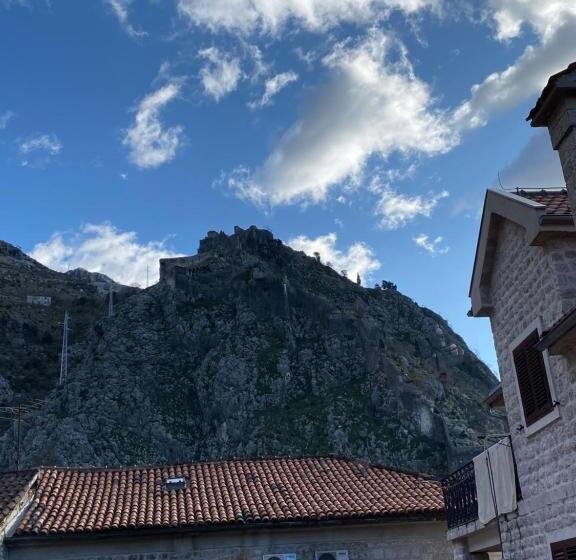 پانسیون Viktor Rooms