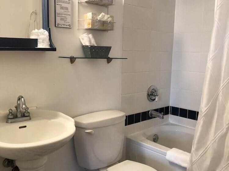 Отель Auberge Knowlton