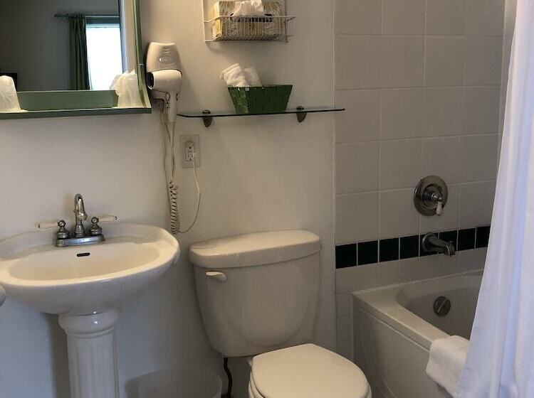 Отель Auberge Knowlton