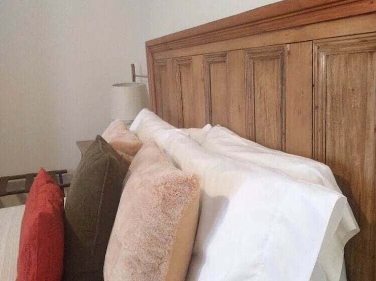 Отель Auberge Knowlton