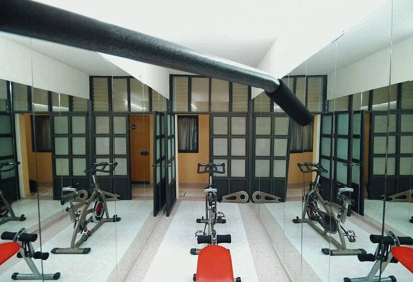 ホテル El Conquistador Monarca