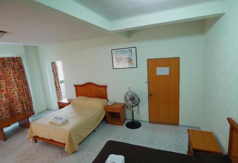 ホテル El Conquistador Monarca