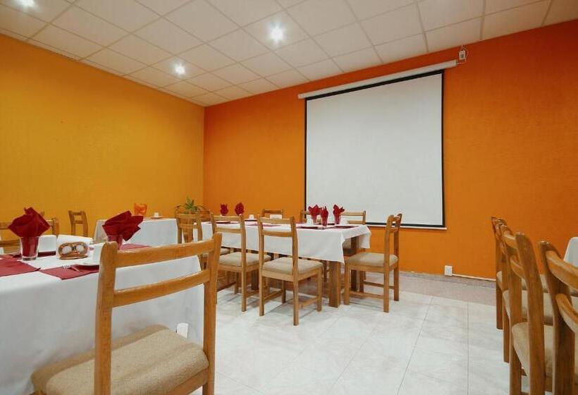 ホテル El Conquistador Monarca