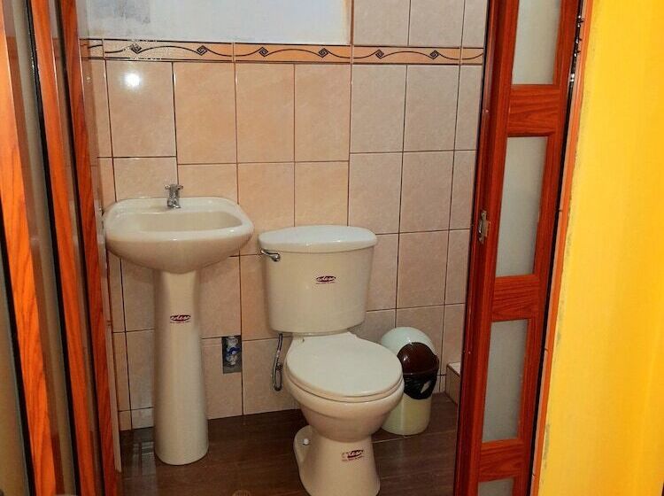 فندق Hospedaje Las Lilas