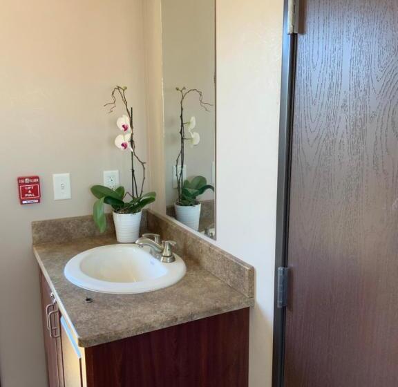 فندق Karbani Inn