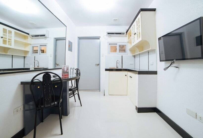 هتل Reddoorz @ Colorado Street Angeles City