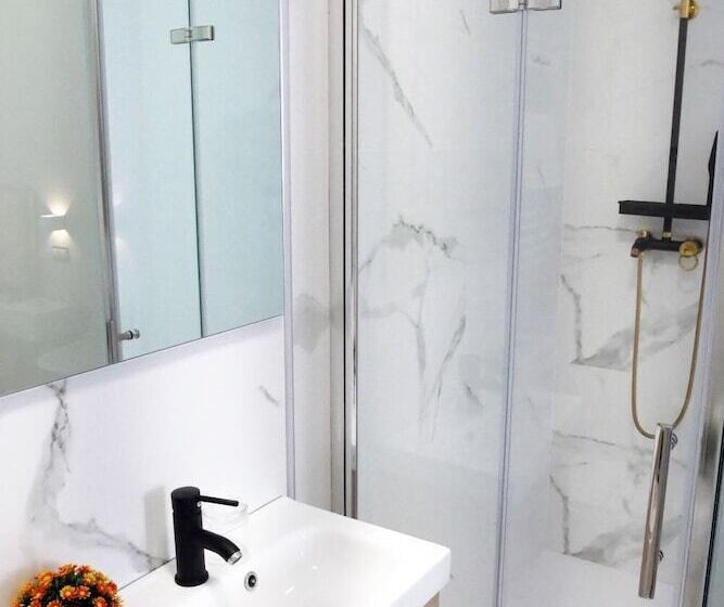 پانسیون Art Burgos