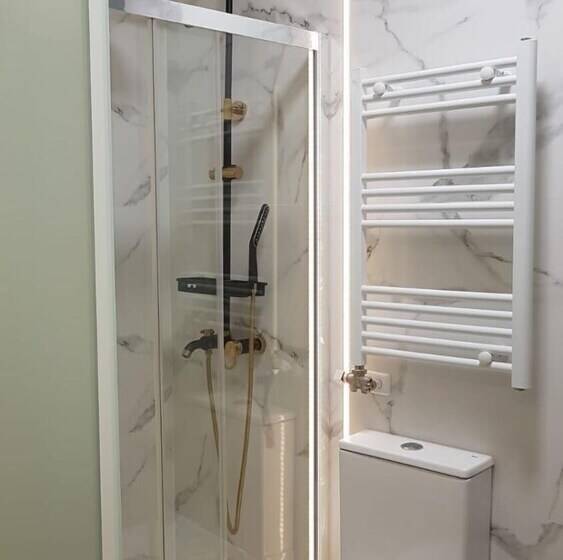 پانسیون Art Burgos