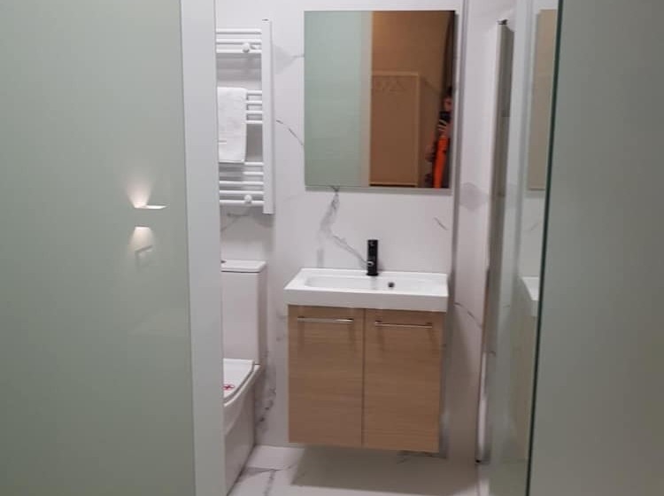 پانسیون Art Burgos