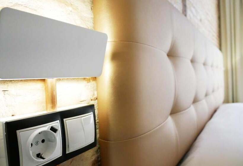 پانسیون Art Burgos