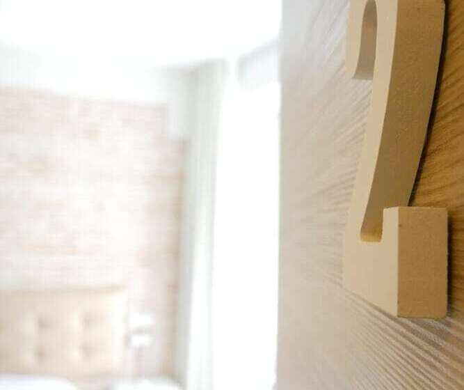 پانسیون Art Burgos