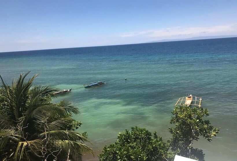 پانسیون Babylon Oslob Coast Guesthouse