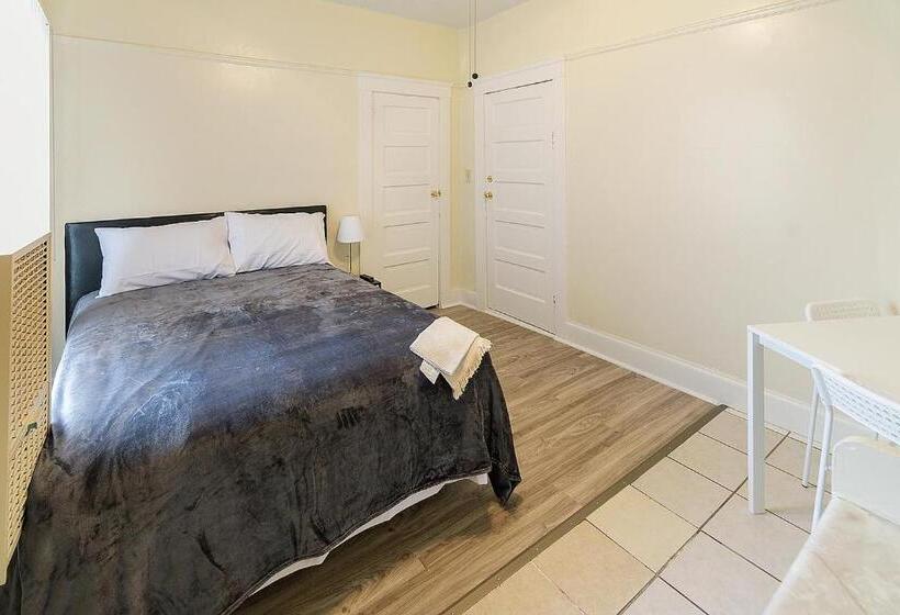 فندق صغير Pads On Pasadena Ave