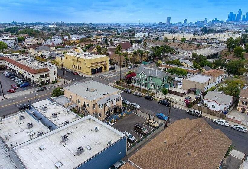 فندق صغير Pads On Pasadena Ave