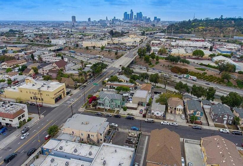 فندق صغير Pads On Pasadena Ave