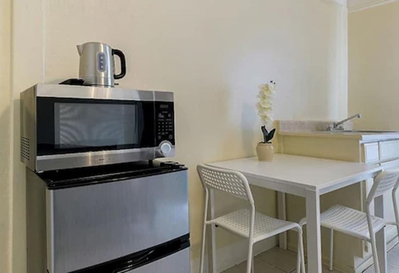 فندق صغير Pads On Pasadena Ave