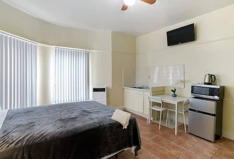 فندق صغير Pads On Pasadena Ave