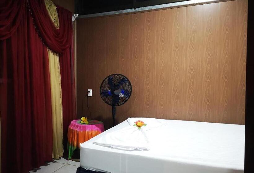 צימר The Jungle Container