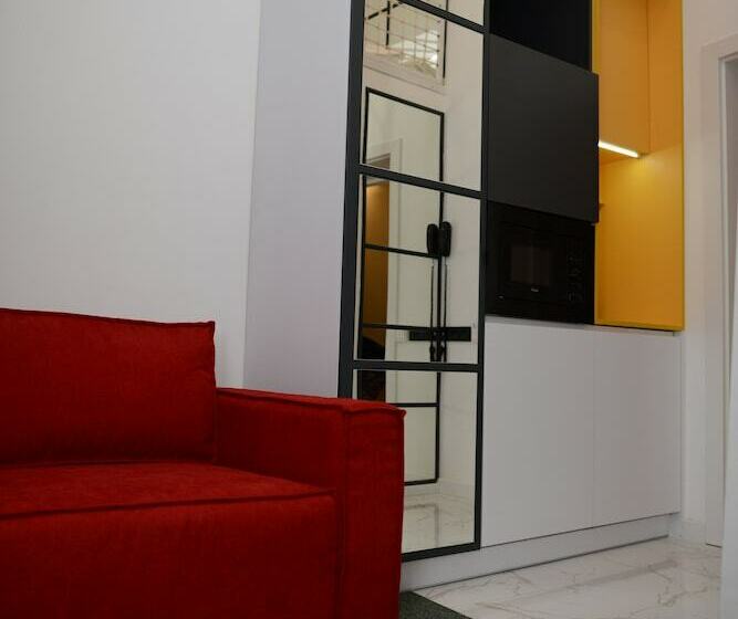 Cities Gallery Apart