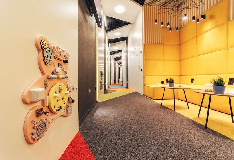 Cities Gallery Apart