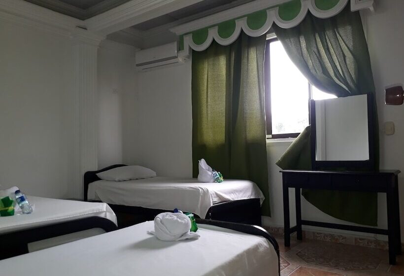 هتل Banana Paradise