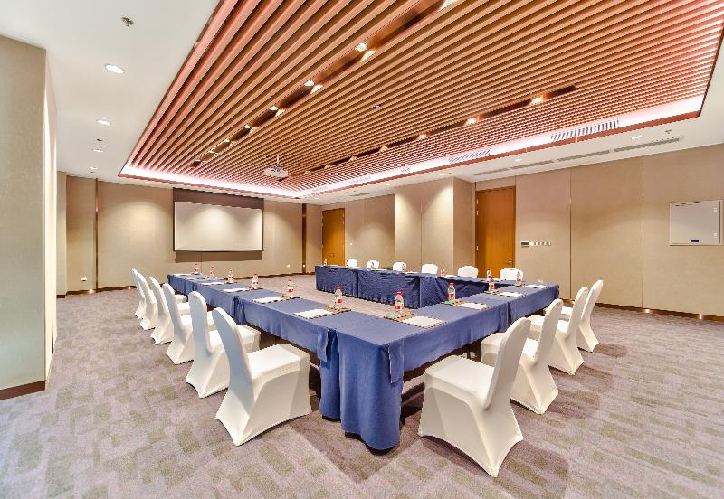 Grand Skylight Int  Hotel Pingshan