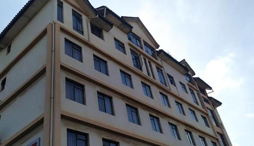 Hotel Plus254