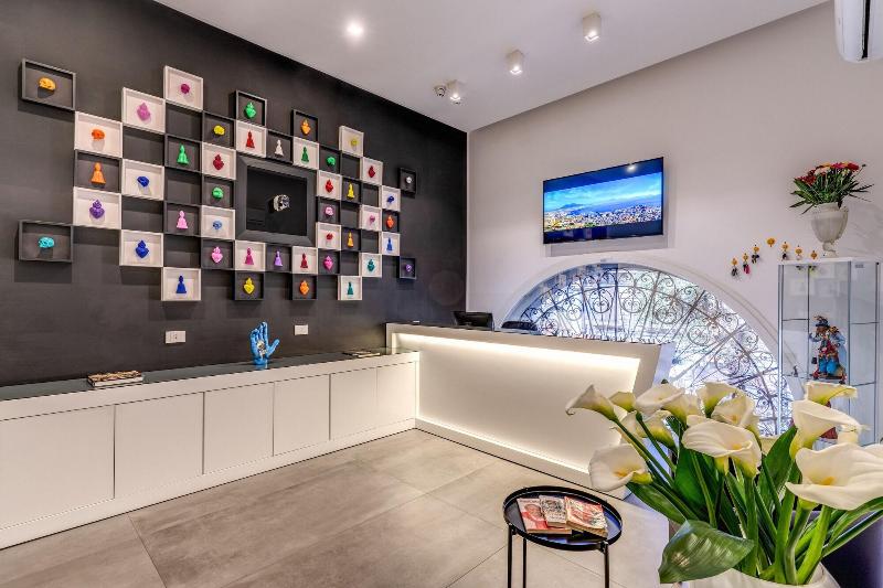 پانسیون Gallery Suite Naples