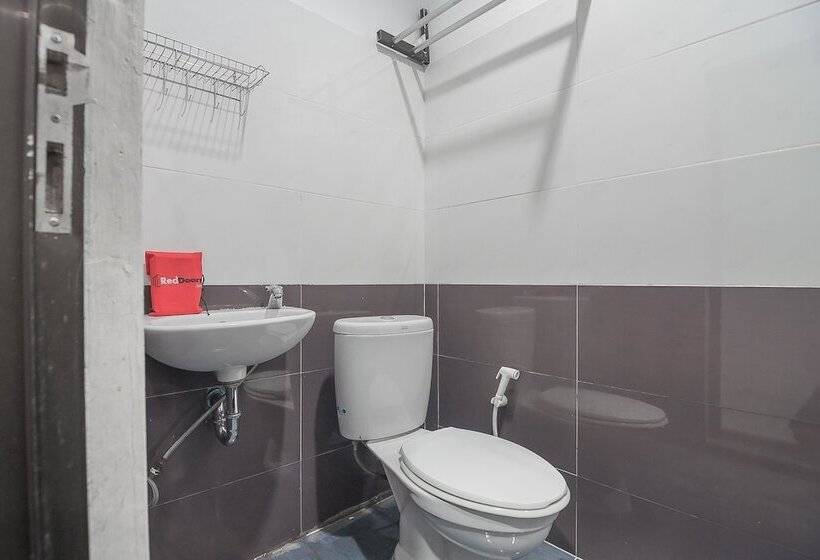 膳宿费 Reddoorz Near Rsud Embung Fatimah Batam